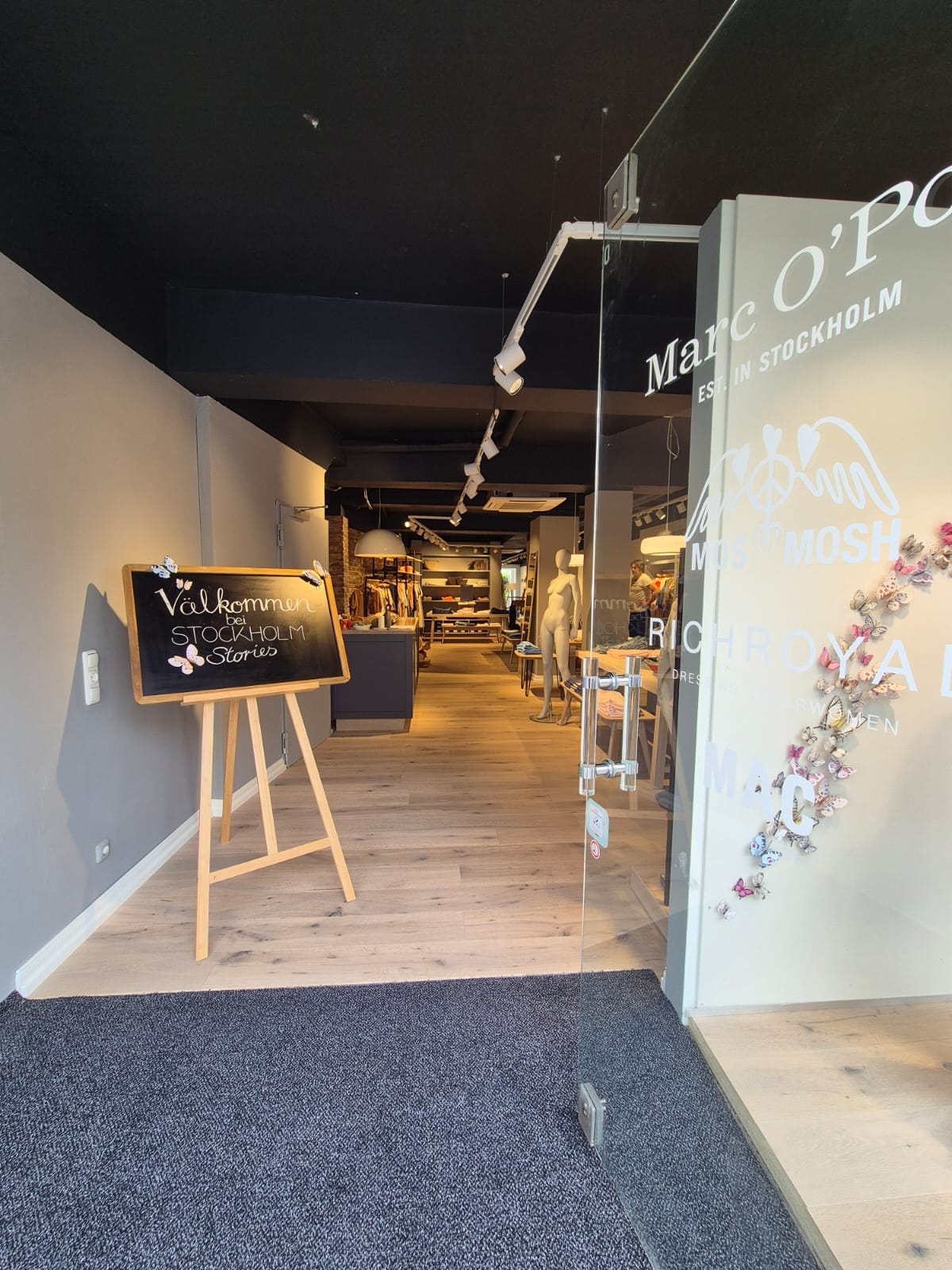 Stockholm Stories, Schloßstr. 6 in Bergisch Gladbach