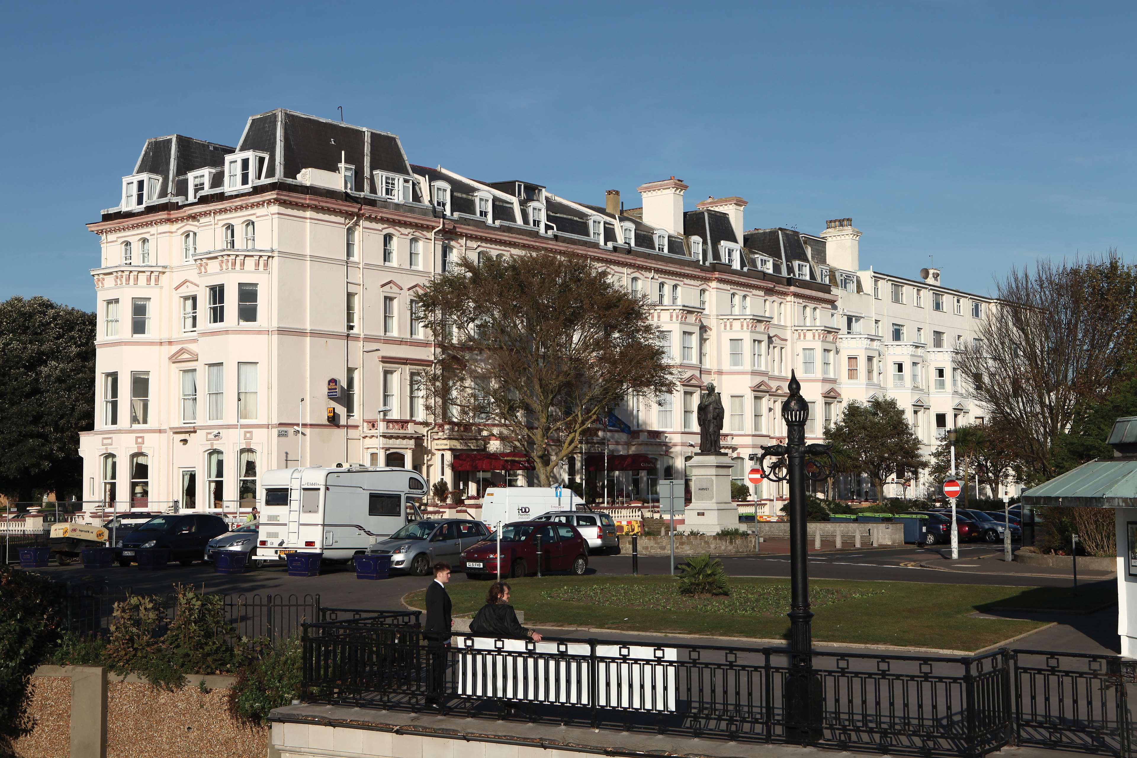 Best Western Clifton Hotel - Hotels in Folkestone CT20 2EB - 192.com