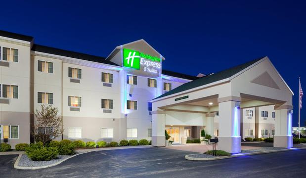 Images Holiday Inn Express & Suites Stevens Point, an IHG Hotel