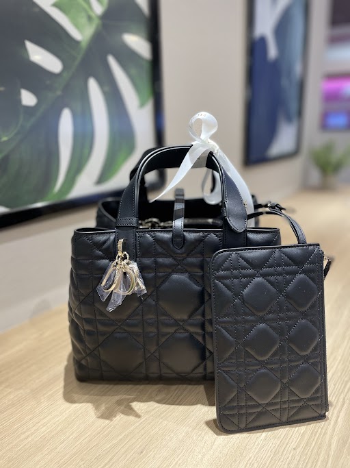 Images KOMEHYO（コメ兵）買取センターイオンモール茨木