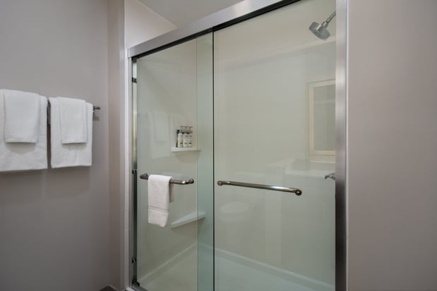 Images Holiday Inn Express & Suites Muskegon - Grand Haven by IHG