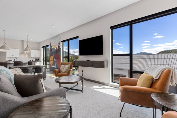 Images Hotel Indigo Silverthorne by IHG