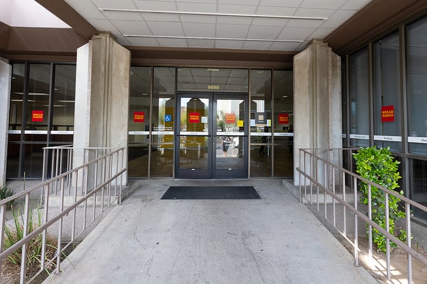 Images Wells Fargo Bank