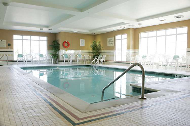 Homewood Suites by Hilton Toronto-Mississauga in Mississauga: Pool