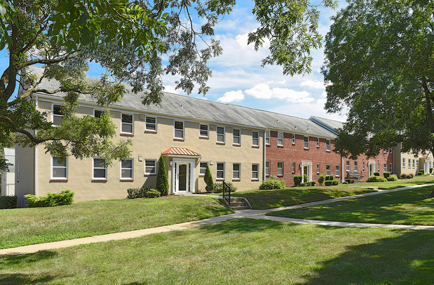 Images Mount Ridge Apartments