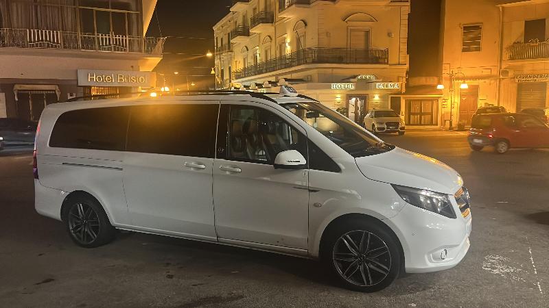 Images Taxi pompei Iapicca Giuseppe