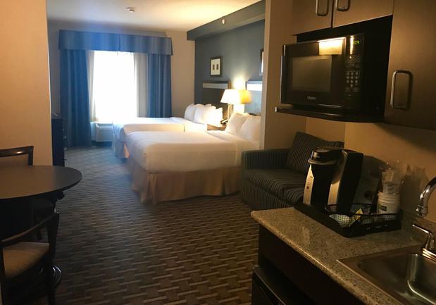 Images Holiday Inn Express & Suites Morton Peoria Area, an IHG Hotel