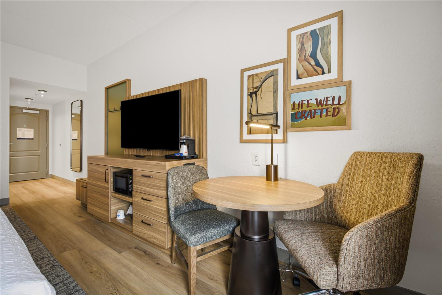Guest room 