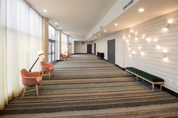 Images Holiday Inn & Suites Detroit - Troy by IHG