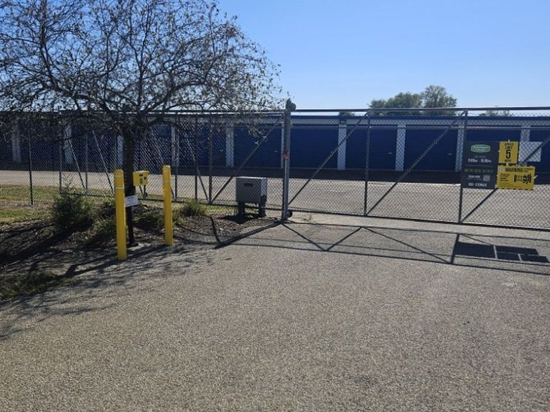 Images Extra Space Storage