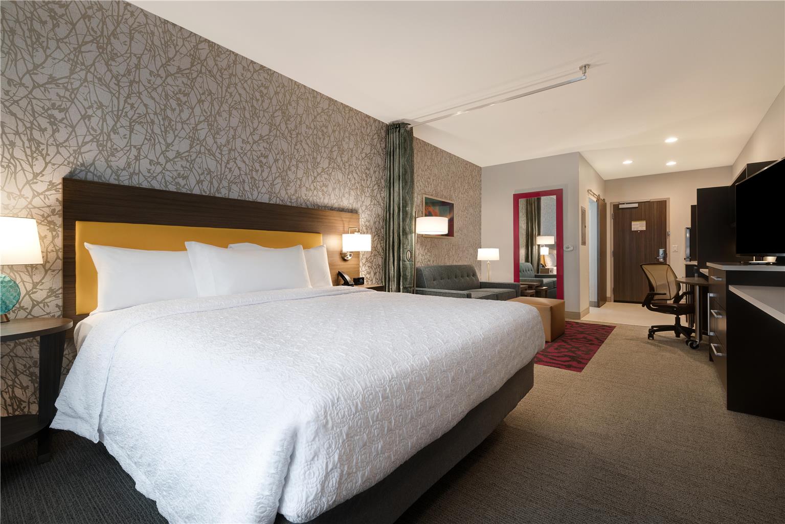 Guest room