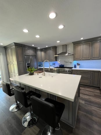 Images Vantage Real Estate: Joanna Armstrong | Realtor