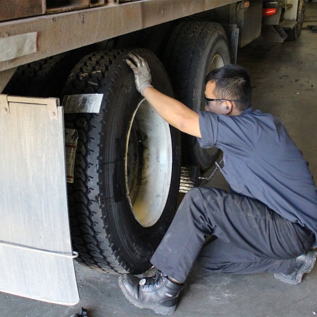 Images Bauer Built Tire & Service