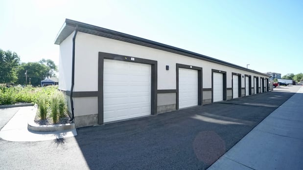 Images Oquirrh Hills Apartments