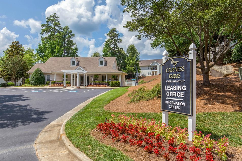 Caveness Farms Apartment Homes Photo