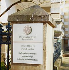 Dr. med. dent. M.Sc. Claudia Vivell, Schlüterstr. 60 in Hamburg
