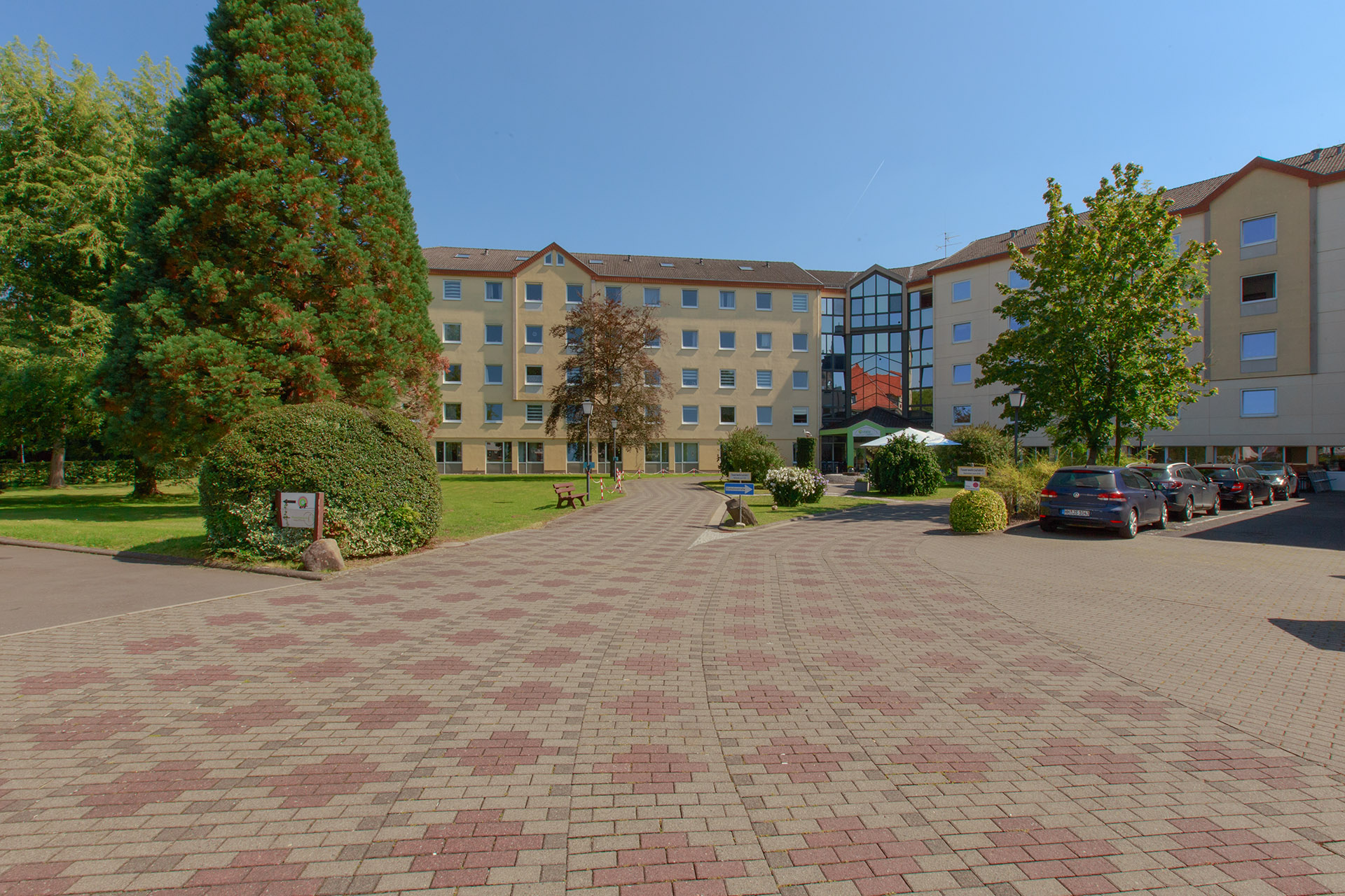 Bild 2 CURATA Seniorenwohnzentrum Benediktuspark in Ortenberg-Selters