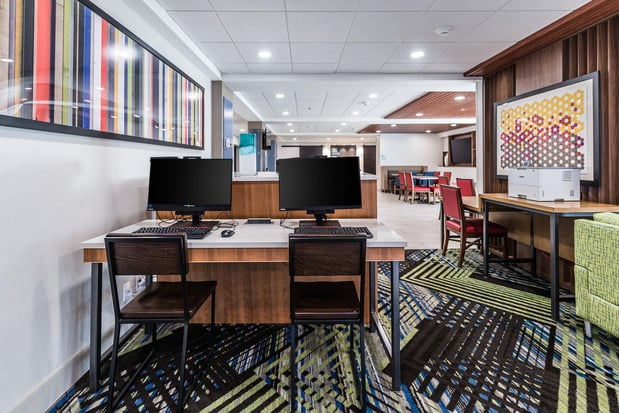 Images Holiday Inn Express Flint-Campus Area by IHG
