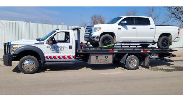 Images Big Master Tow Service