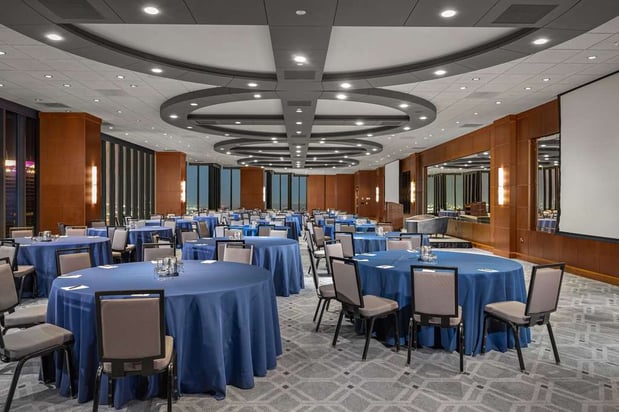 Images The Marquette Hotel, Curio Collection by Hilton