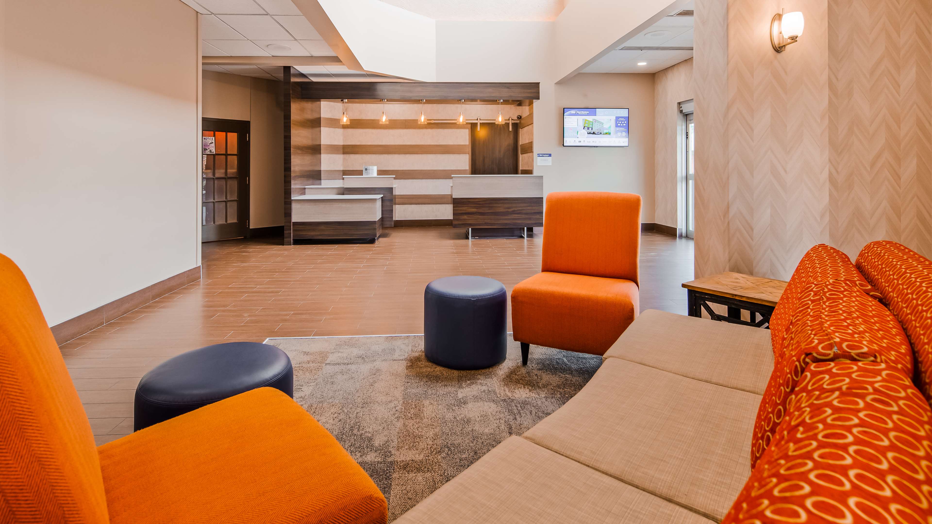Best Western Airdrie in Airdrie: Our spacious lobby hosts 24 hour coffee, tea & flavored water, with helpful staff 24 hours a day.