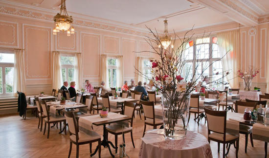 Kurhaus Seeblick AG, Baumenweg 20 in Weggis