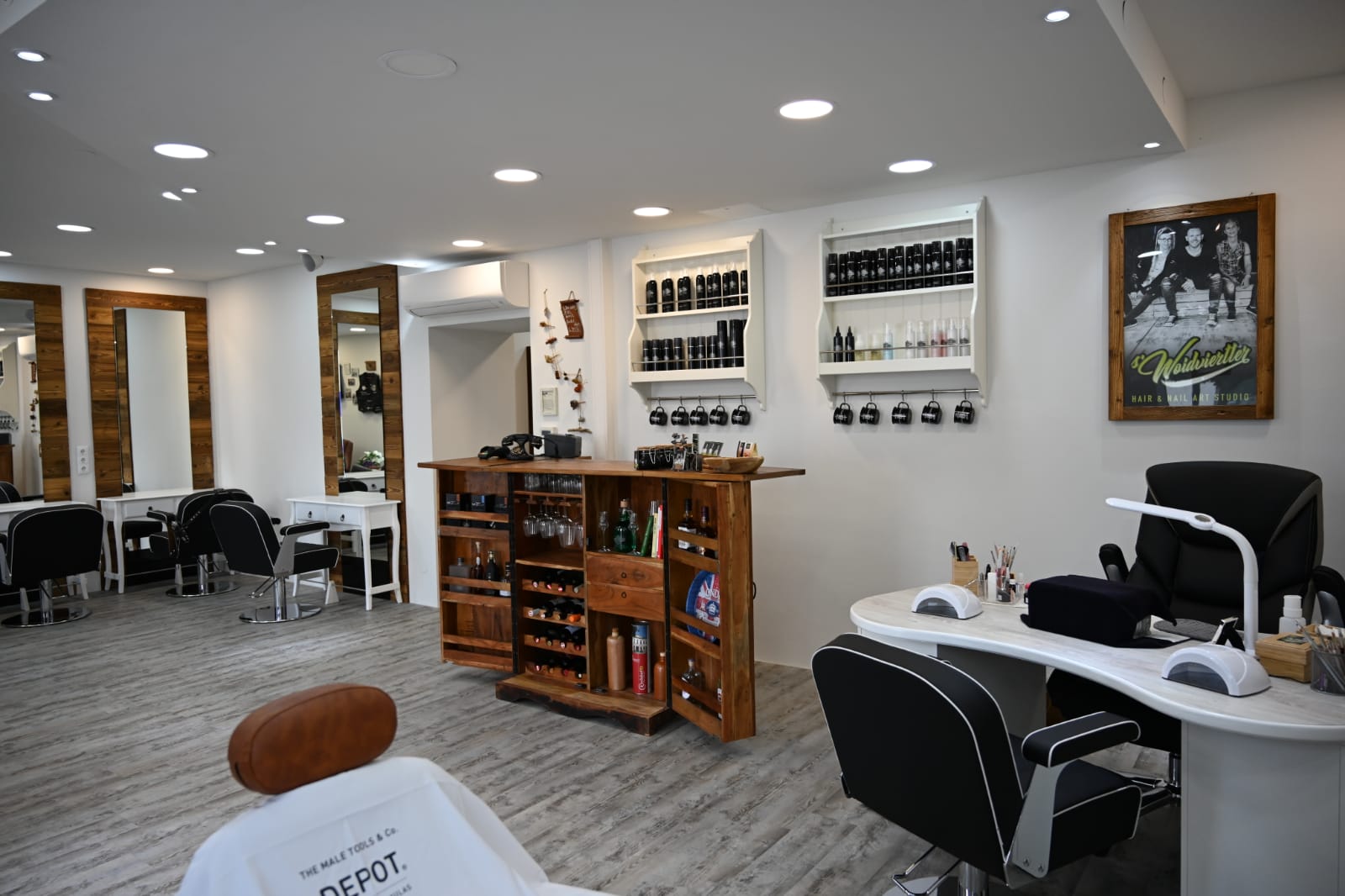 S`Woidviertler Hair & Nail Art Studio, Grillgasse 20 in Wien