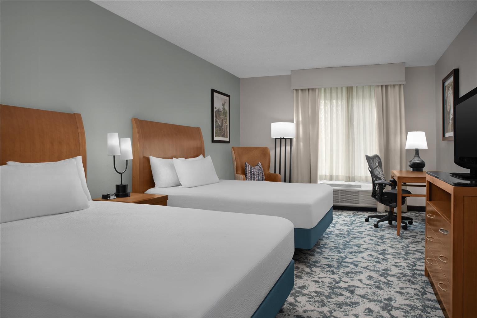 Guest room
