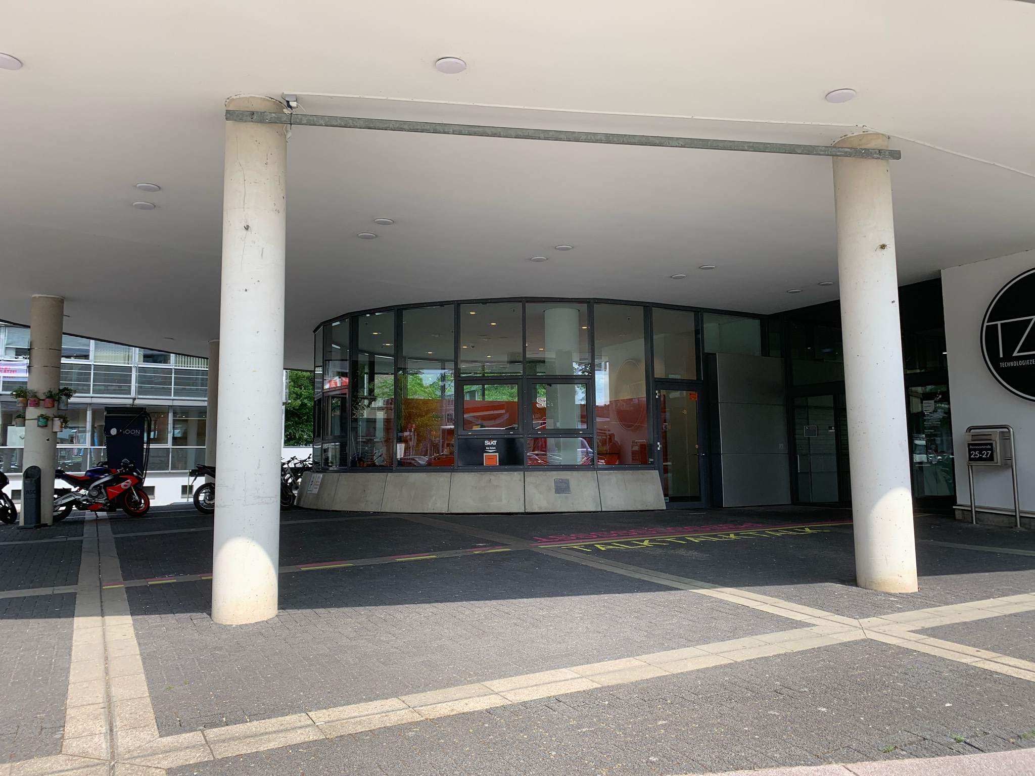 SIXT Autovermietung Aachen, Dennewartstrasse 27 in Aachen