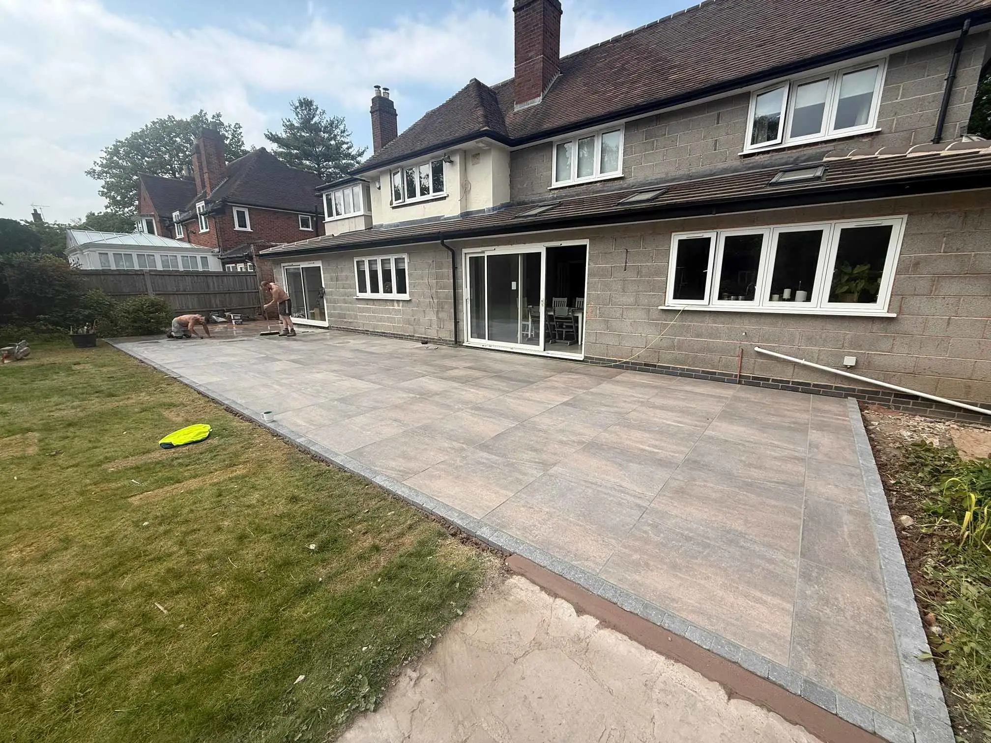 Images Dickens Heath Paving