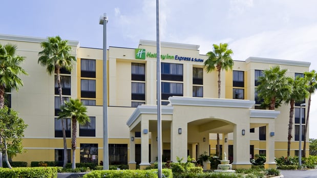 Images Holiday Inn Express & Suites Kendall East - Miami by IHG