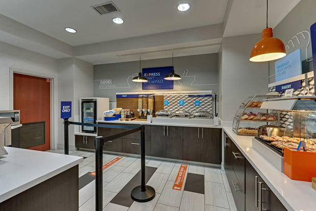 Images Holiday Inn Express & Suites Weatherford, an IHG Hotel