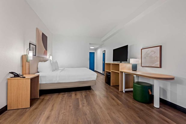 Images Spark by Hilton Tuscaloosa University