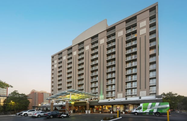 Images Holiday Inn Nashville-Vanderbilt (Dwtn) by IHG