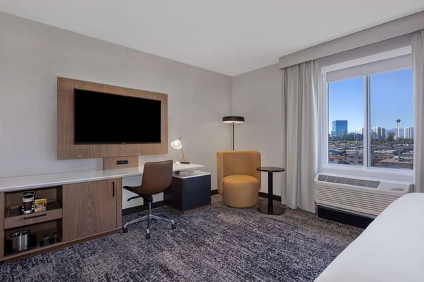 Images DoubleTree by Hilton Las Vegas East Flamingo