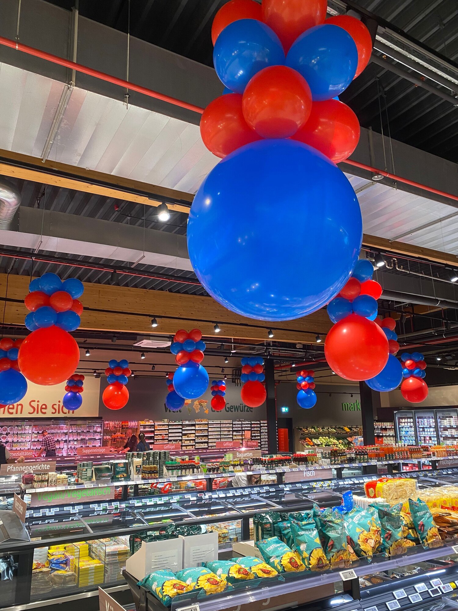 Plambeck & Luftballonwelt, Elbuferstraße 36 in Marschacht