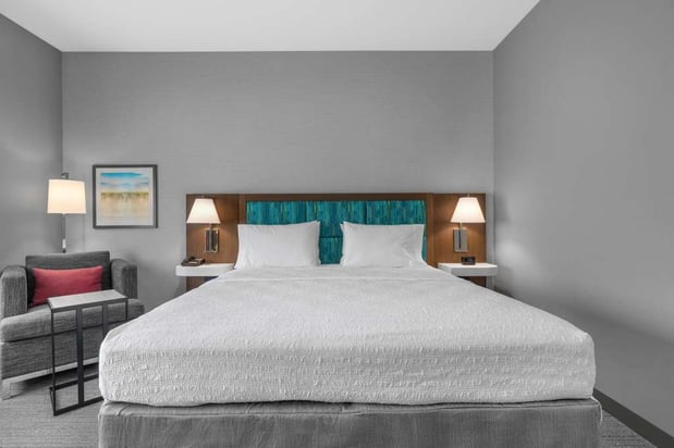 Images Hampton Inn & Suites Bakersfield Central