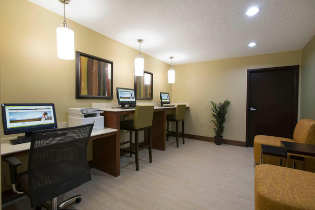Images Staybridge Suites Orlando at Seaworld by IHG