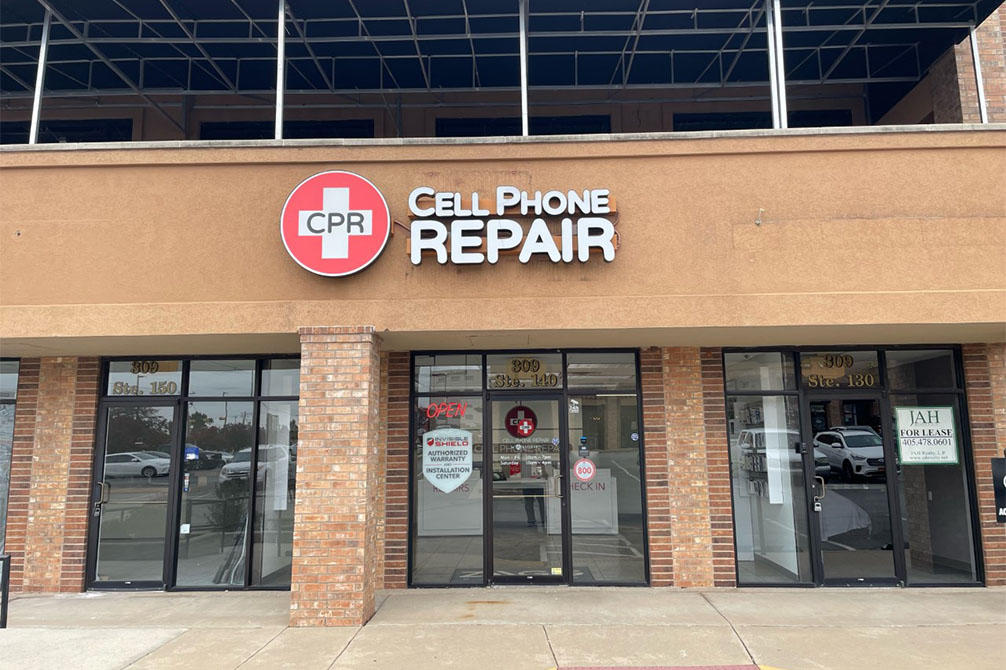 Storefront of CPR Cell Phone Repair Edmond OK