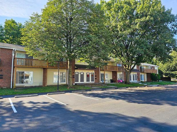 Images Oxford Manor Apartment Homes