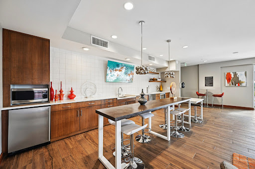 Images Outlook DTC Apartments