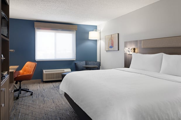 Images Holiday Inn Express & Suites Midwest City by IHG