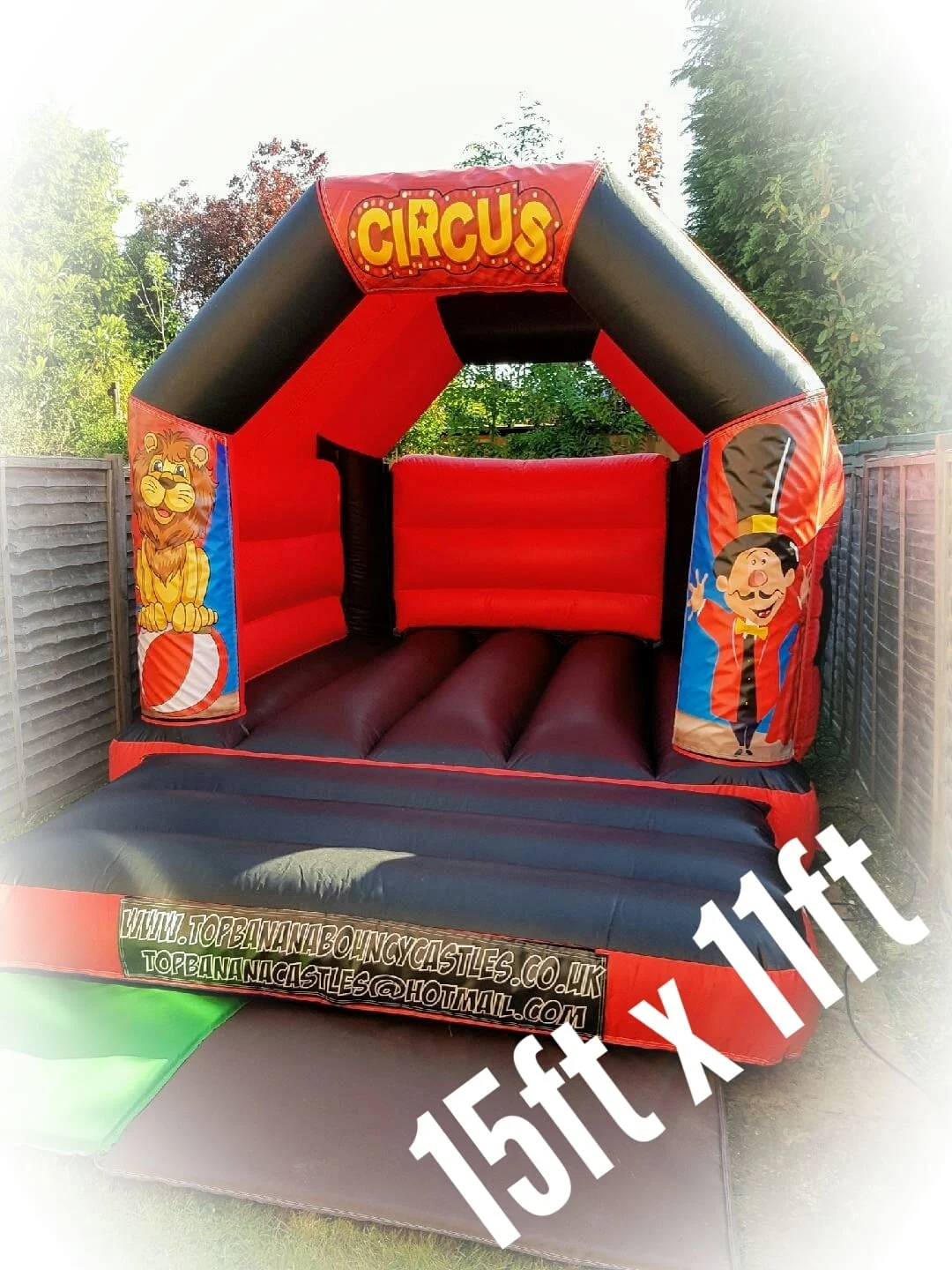 Images Top Banana Bouncy Castles