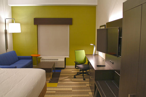 Images Holiday Inn Express & Suites St. Louis South - I-55 by IHG