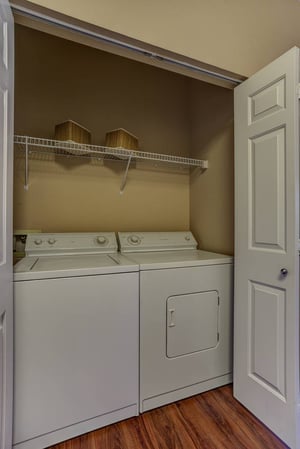 Images Commons at Verandas in Tanasbourne Apartments