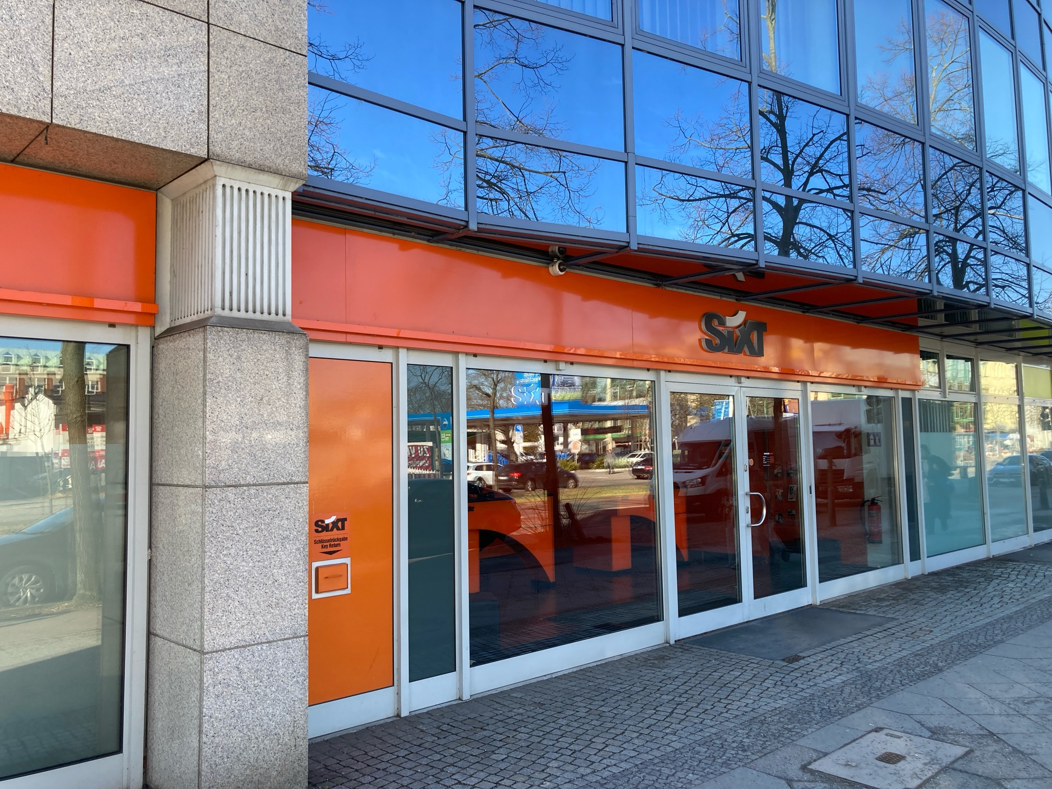 SIXT Autovermietung Berlin Reinickendorf, Scharnweberstr. 140 in Berlin