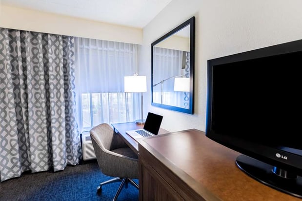 Images Hampton Inn St. Charles St. Peters