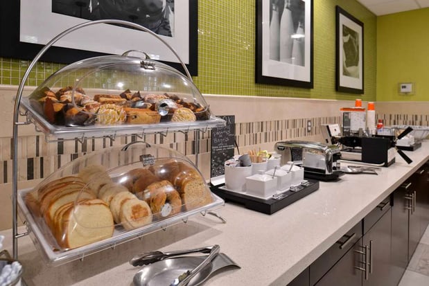 Images Hampton Inn & Suites Dallas Market Center