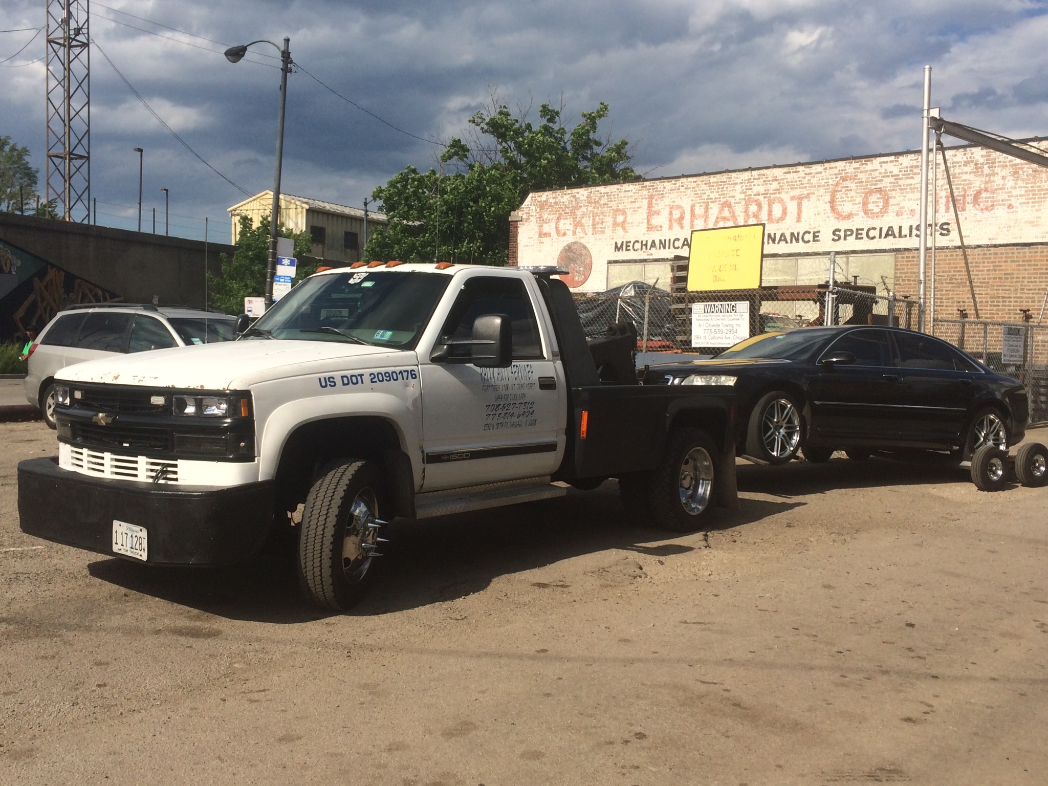 Rally Auto Towing & Recovery Photo