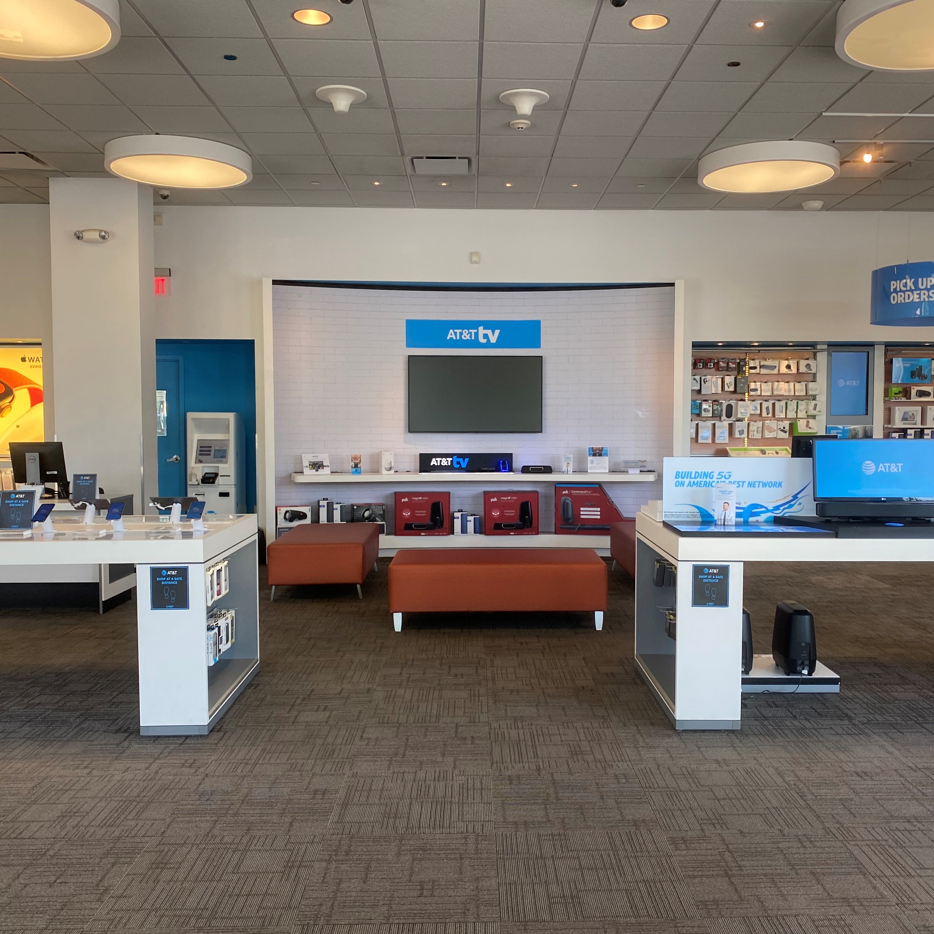 AT&T Store Photo